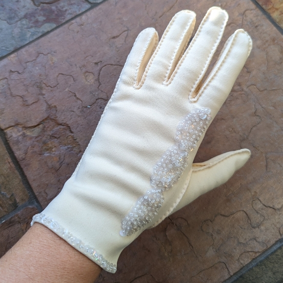 1950's BEADED WEDDING GLOVES ivory 50's - Picture 3 of 8